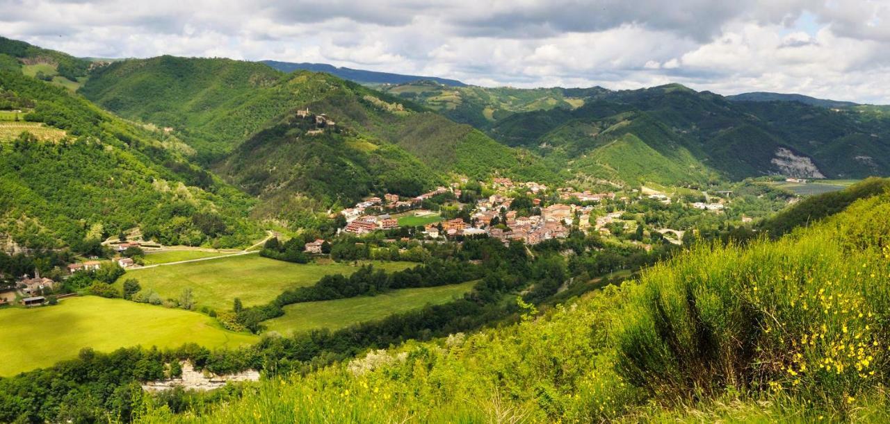 B&B Latordicella Castel del Rio Ngoại thất bức ảnh